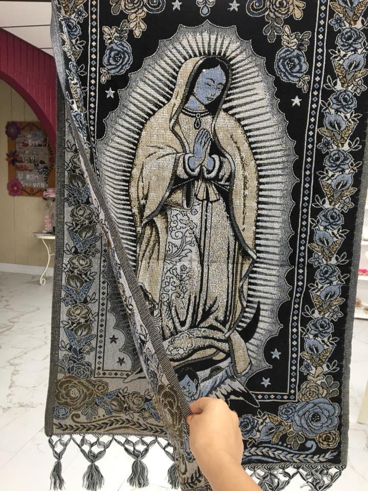 Rebozo Mexican con imagen de la Virgen de Guadalupe Mexican shawl with image of Virgen Mary96