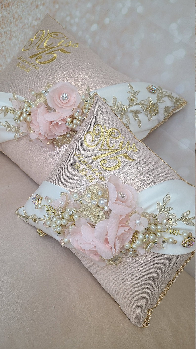 Set de Cojines para Quinceanera/Custom made Pillow Set/ Set de Cojines para Quinceanera Custom Sweet Sixteen Set Quinceanera Pillow Set32