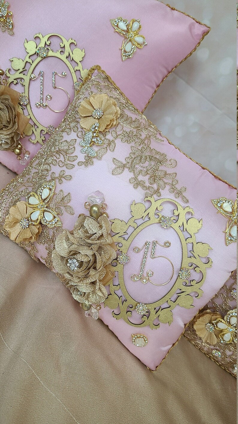 Set de Cojines para Quinceanera/Custom made Pillow Set/ Set de Cojines para Quinceanera Custom Sweet Sixteen Set Quinceanera Pillow Set28