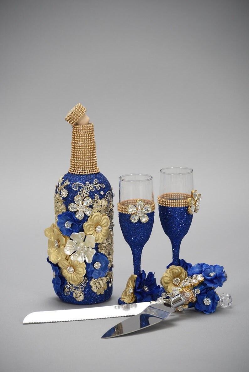 Wedding/Quinceniera Champagne Set of 2 with Cake Knife & Server Set included297