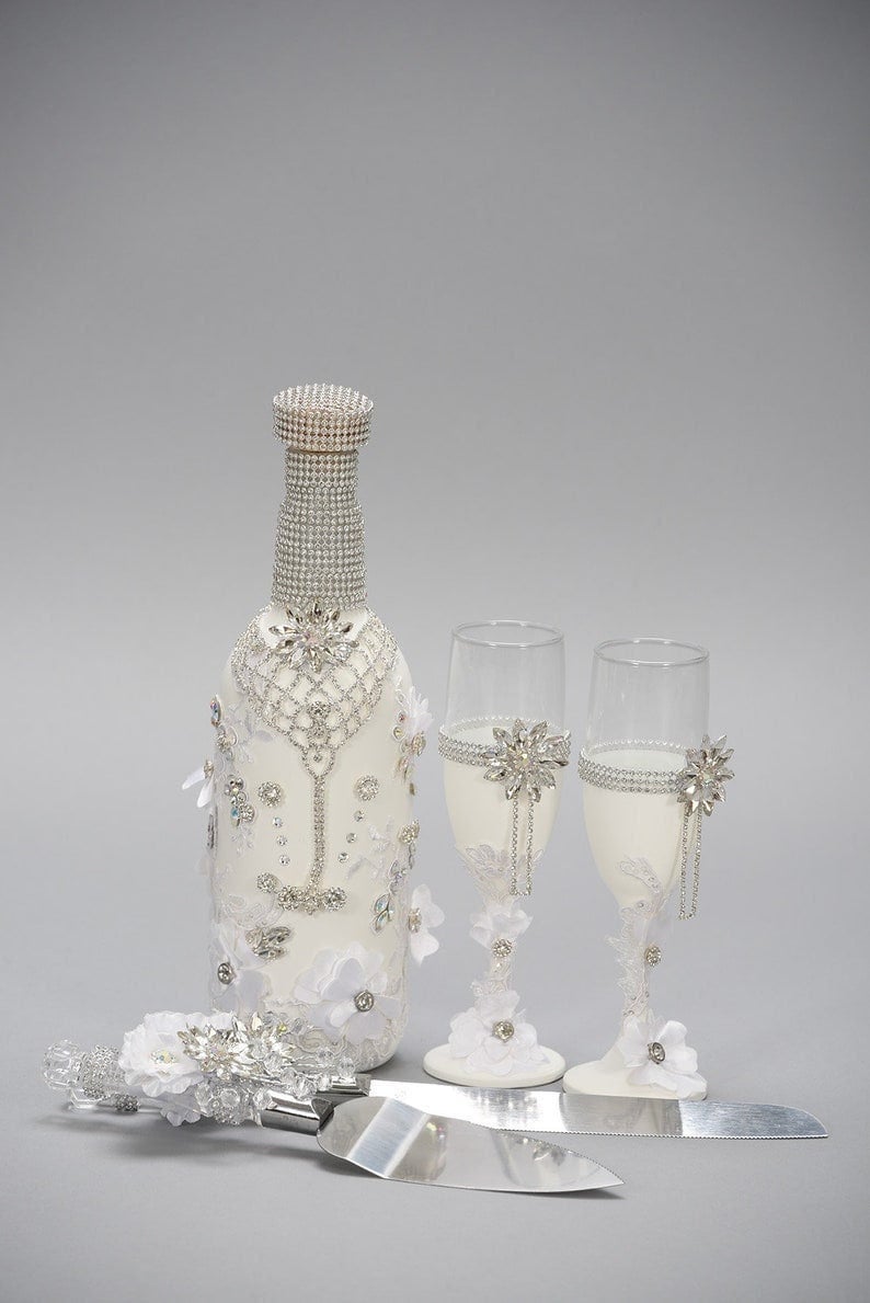 Personalized Wedding Cake Server and Knife Set Custom Cake Serving, Knife Cutter, and Champagne Flutes Wedding Bridal495