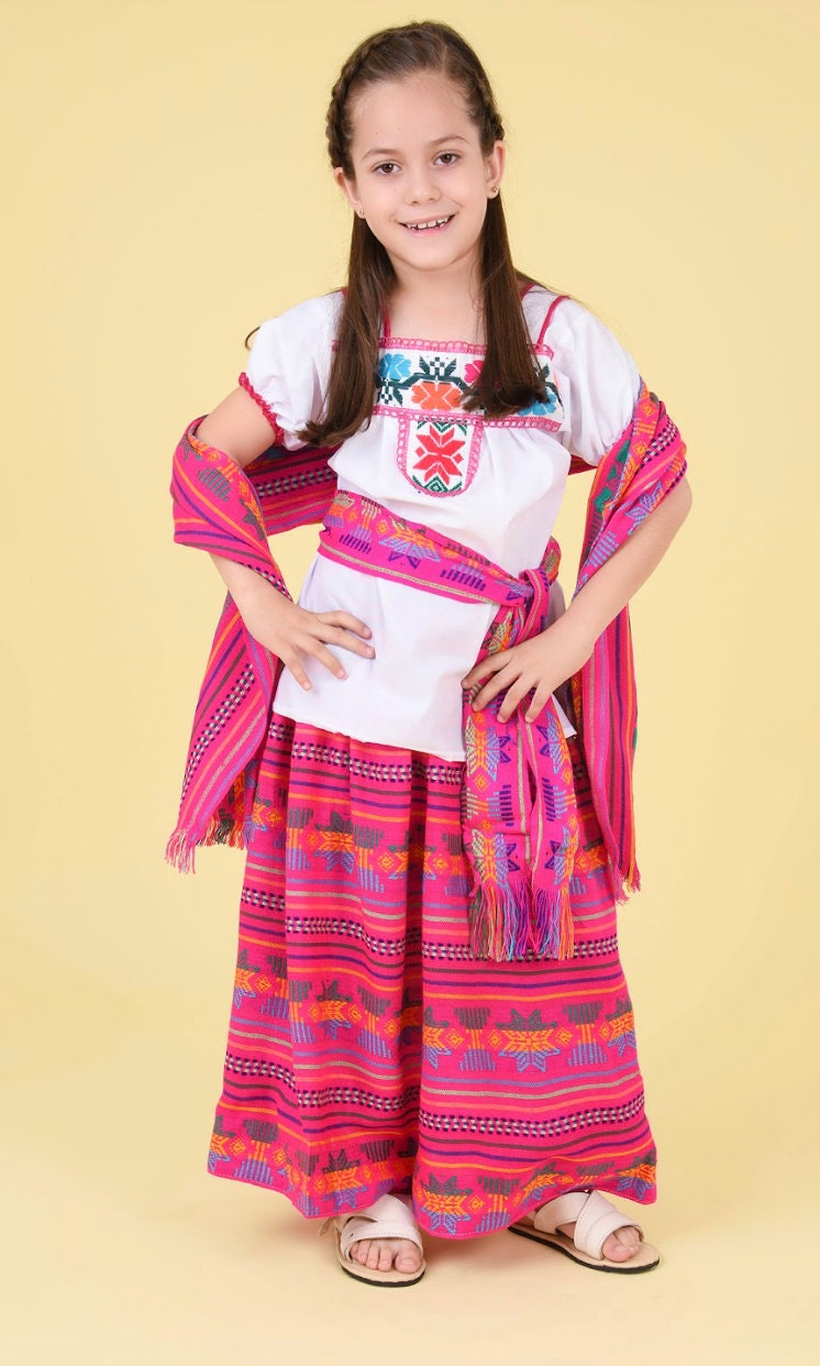 Vestido de Indiana con Flores Bordado a mano en tela de manta para Niña Traje Indita132