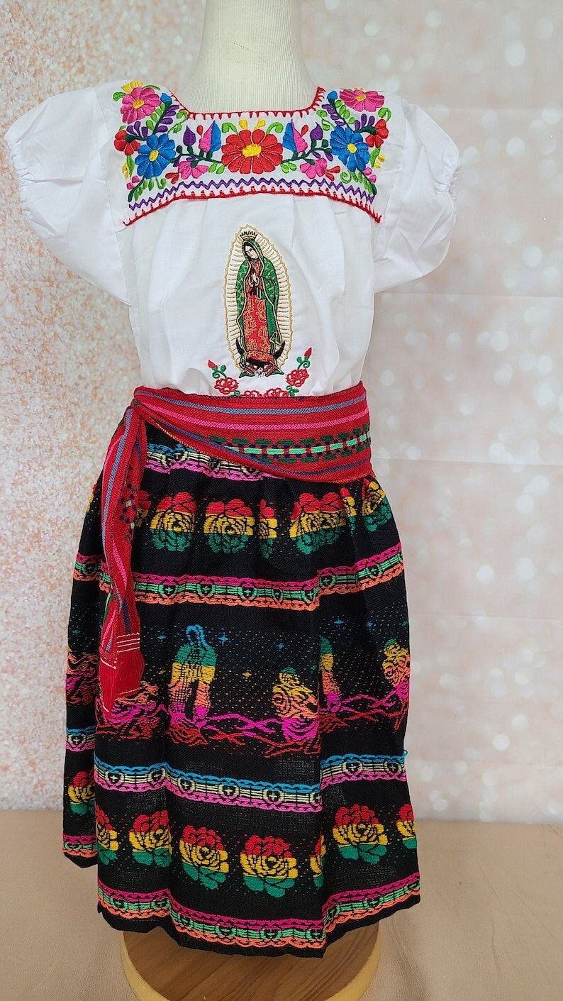 Vestido Indita con Blusa Bordada Virgen de Guadalupe, Little girl Traditional dress27