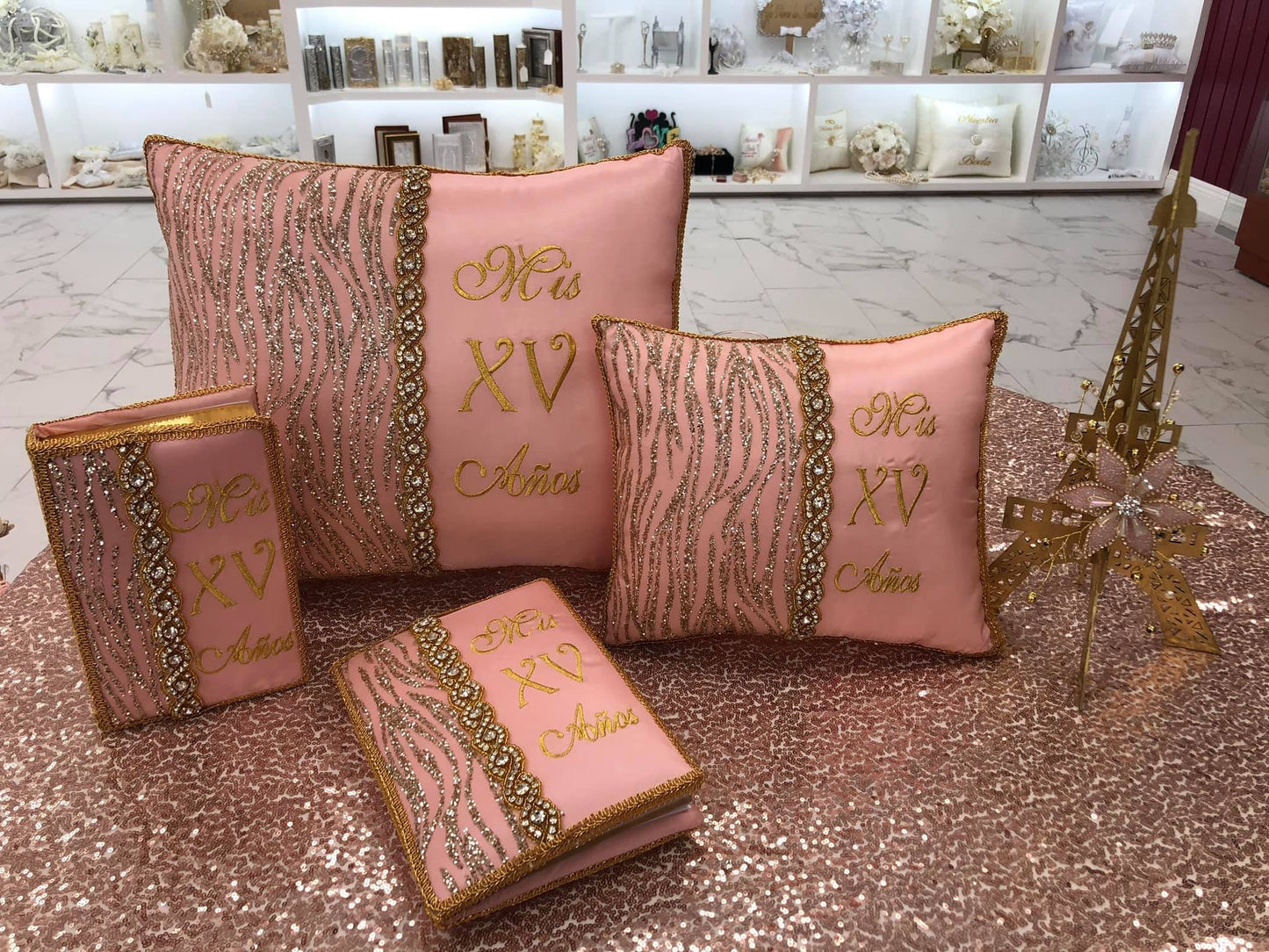 Set de Cojines para Quinceanera/Custom made Pillow Set/ Set de Cojines para Quinceanera Custom Sweet Sixteen Set Quinceanera Pillow Set79