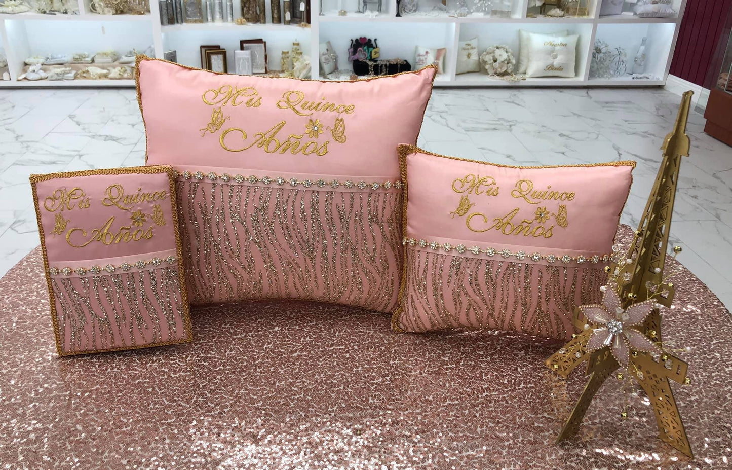 Set de Cojines para Quinceanera/Custom made Pillow Set/ Set de Cojines para Quinceanera Custom Sweet Sixteen Set Quinceanera Pillow Set79