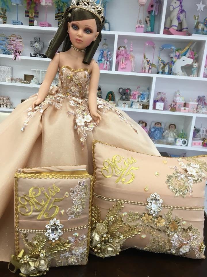 Set de Cojines para Quinceanera/Custom made Pillow Set/ Set de Cojines para Quinceanera Custom Sweet Sixteen Set Quinceanera Pillow Set246