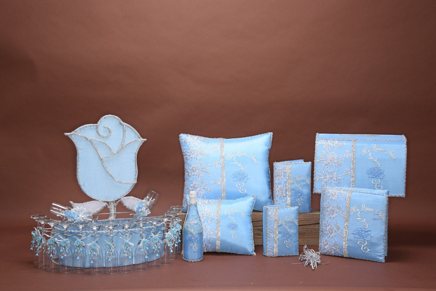 Set de Cojines para Quinceanera/Custom made Pillow Set/ Set de Cojines para Quinceanera Custom Sweet Sixteen Set Quinceanera Pillow Set142