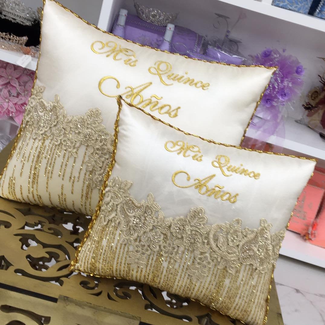 Set de Cojines para Quinceanera/Custom made Pillow Set/ Set de Cojines para Quinceanera Custom Sweet Sixteen Set Quinceanera Pillow Set38