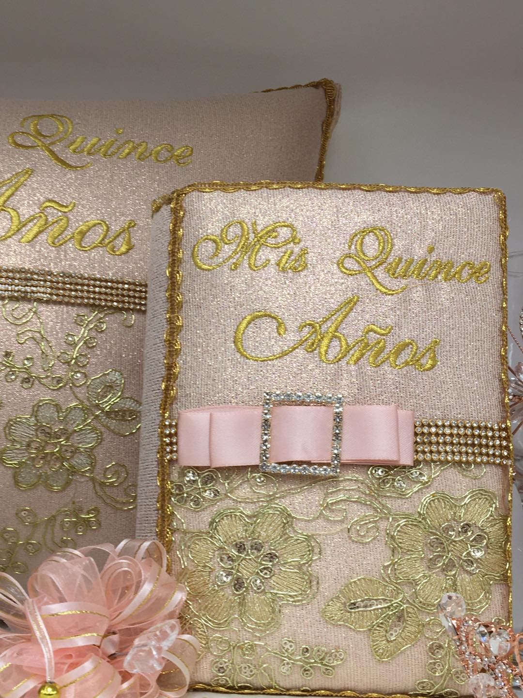 Personalized Quniceanera Bible /Personalizado Biblia para Quinceanera/Bible para Quincea35