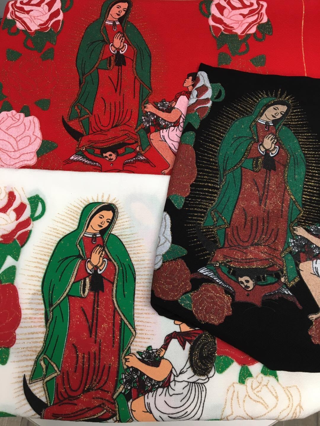 Rebozo Mexican con imagen de  la Virgen de Guadalupe  Mexican shawl with image of Virgen Mary84