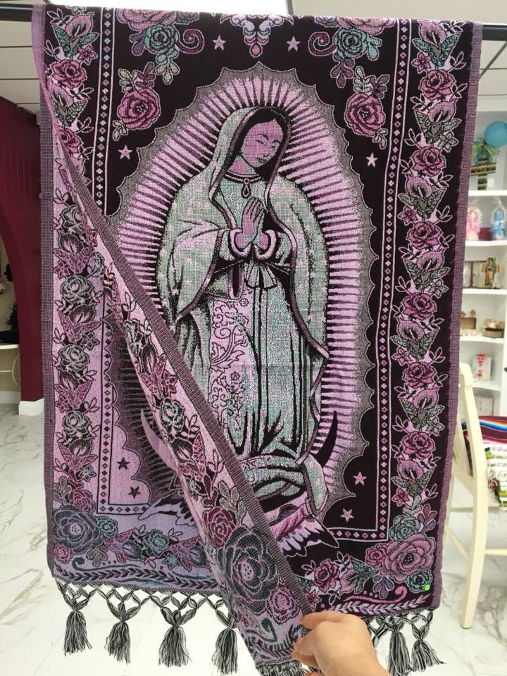 Rebozo Mexican con imagen de  la Virgen de Guadalupe  Mexican shawl with image of Virgen Mary96