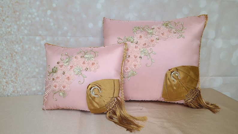 Set de Cojines para Quinceanera/Custom made Pillow Set/ Set de Cojines para Quinceanera Custom Sweet Sixteen Set Quinceanera Pillow Set121