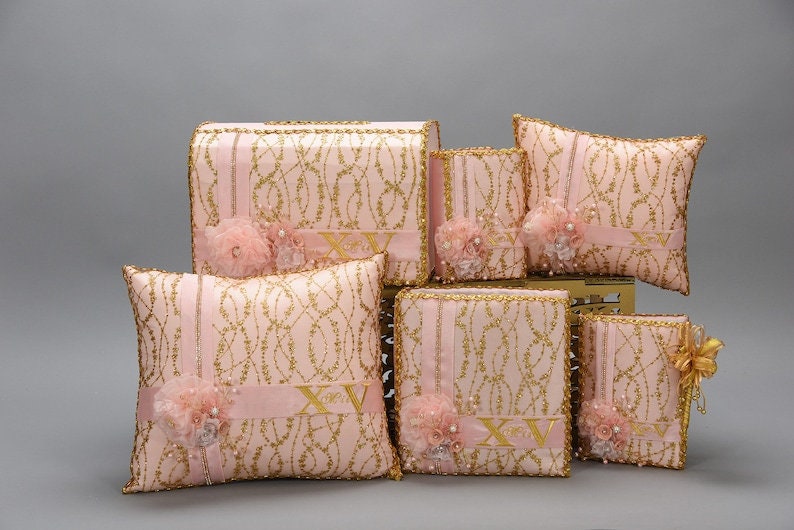 Set de Cojines para Quinceanera/Custom made Pillow Set/ Set de Cojines para Quinceanera Custom Sweet Sixteen Set Quinceanera Pillow Set129