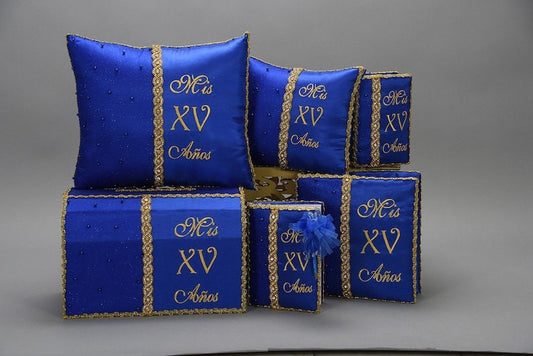 Set de Cojines para Quinceanera/Custom made Pillow Set/ Set de Cojines para Quinceanera Custom Sweet Sixteen Set Quinceanera Pillow Set111