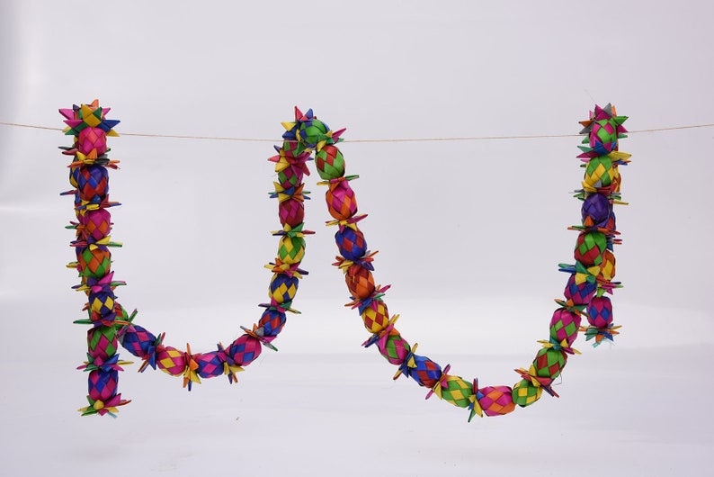 Woven Garland Ornaments-Christmas-Handmade-Palm Leaf-Boho-Fiesta Christmas Tree-Decor Christmas Mexican Christmas Ornaments33