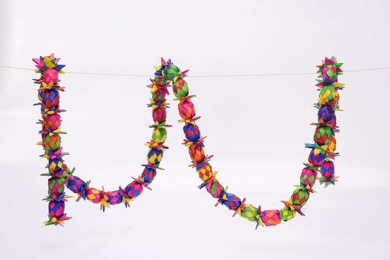 Woven Garland Ornaments-Christmas-Handmade-Palm Leaf-Boho-Fiesta Christmas Tree-Decor Christmas Mexican Christmas Ornaments33