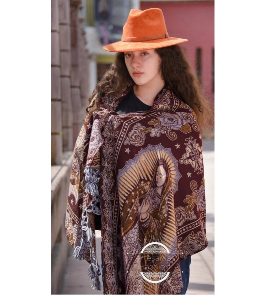 Rebozo Mexican con imagen de  la Virgen de Guadalupe  Mexican shawl with image of Virgen Mary130