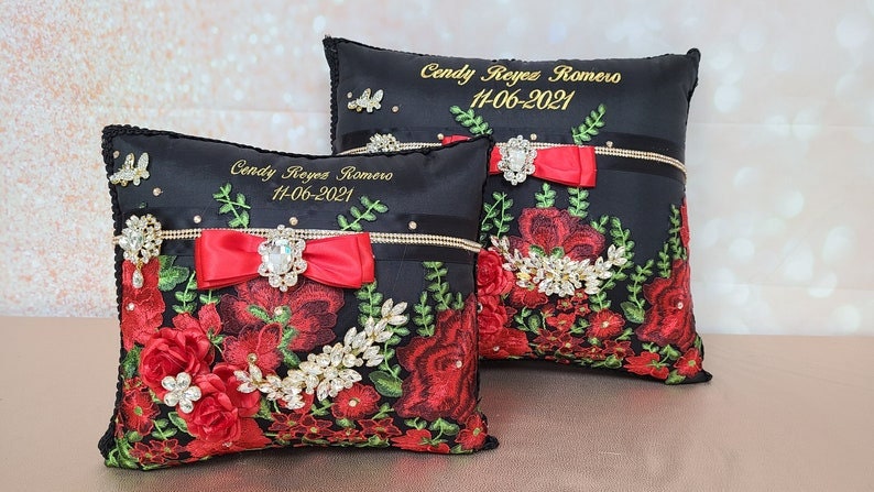 Set de Cojines para Quinceanera/Custom made Pillow Set/ Set de Cojines para Quinceanera Custom Sweet Sixteen Set Quinceanera Pillow Set477