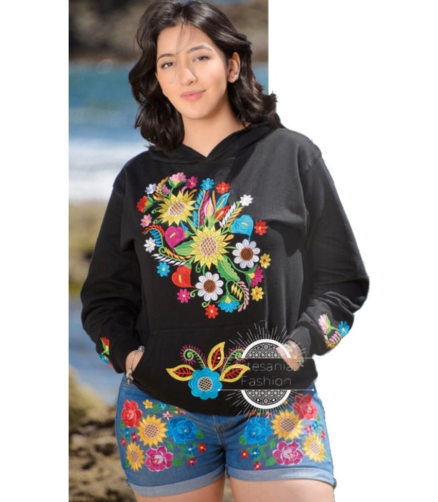 Mexican Floral Sweatshirt. Artisanal Sweatshirt Made in Mexico. Embroidered Hoodie. Mexican Pullover Sweatshirt.133