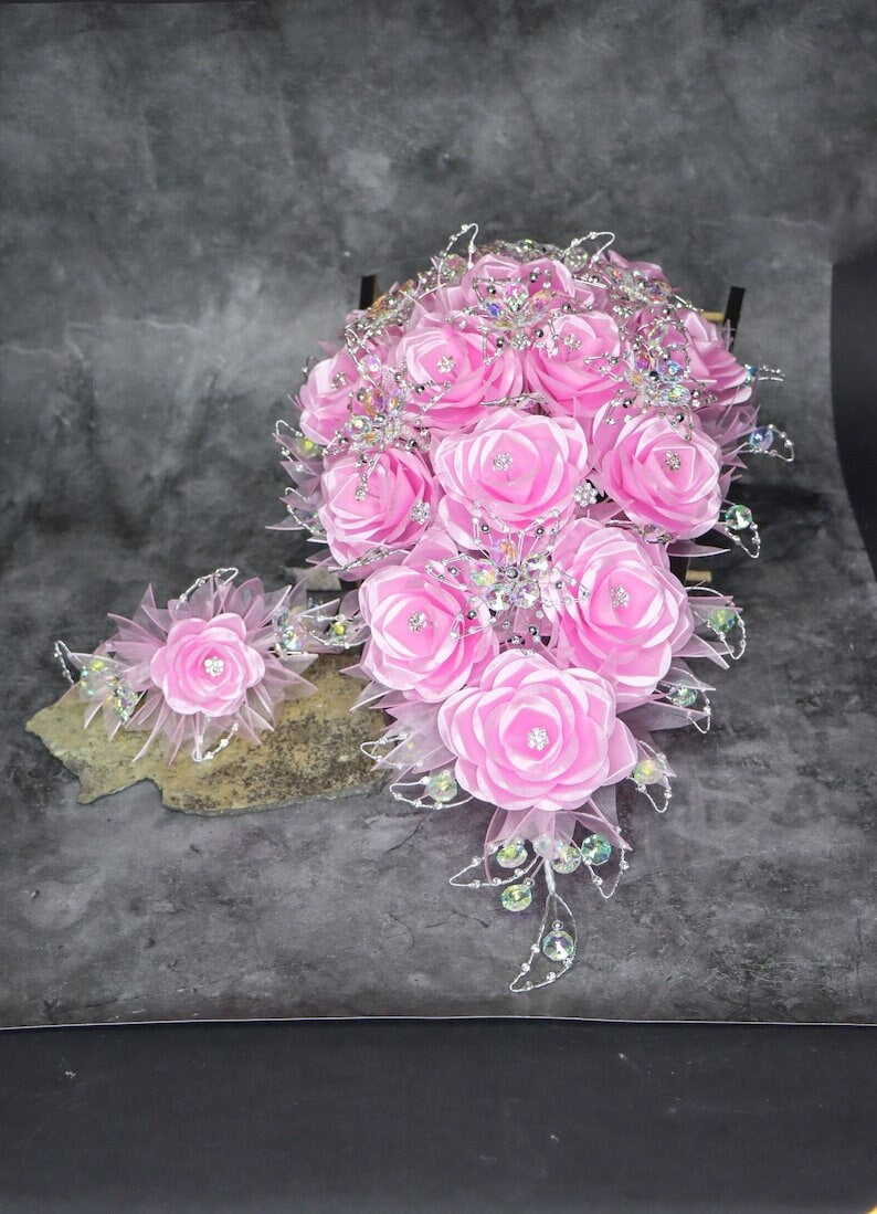 Quinceanera Flower Bouquet Embellished with Crystals and Brooches for Quinceanera87