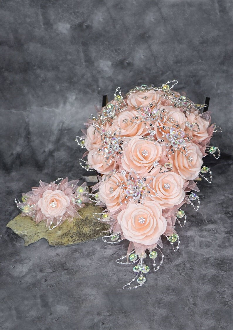 Quinceanera Flower Bouquet Embellished with Crystals and Brooches for Quinceanera87