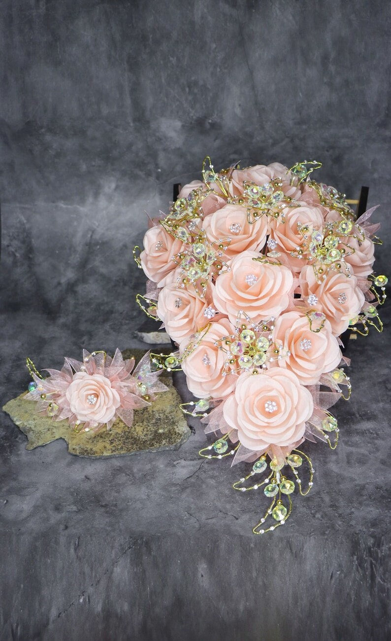 Quinceanera Flower Bouquet Embellished with Crystals and Brooches for Quinceanera87