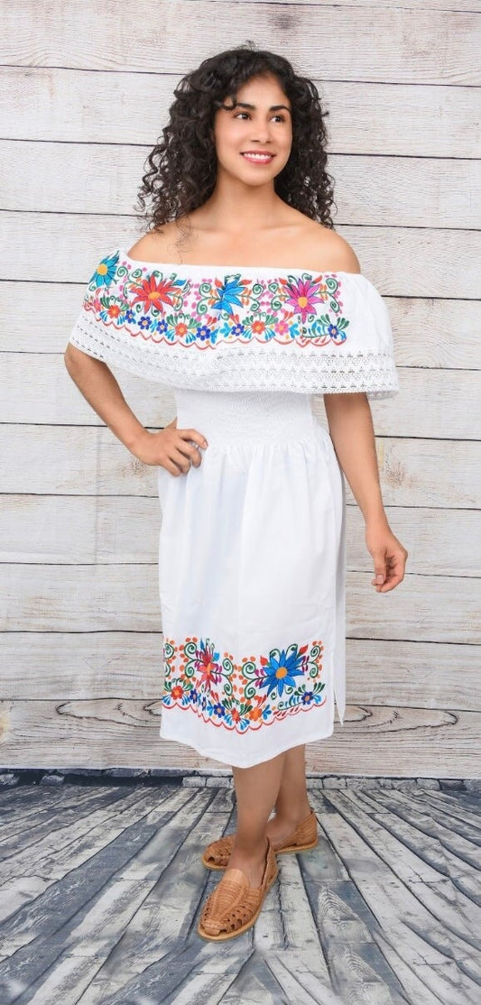 Vestido Mexican con Flores /Mexican Embroidery Dress with Flowers86